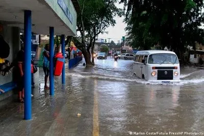 Бразилия: сильный дождь и оползни привели к 44 погибшим