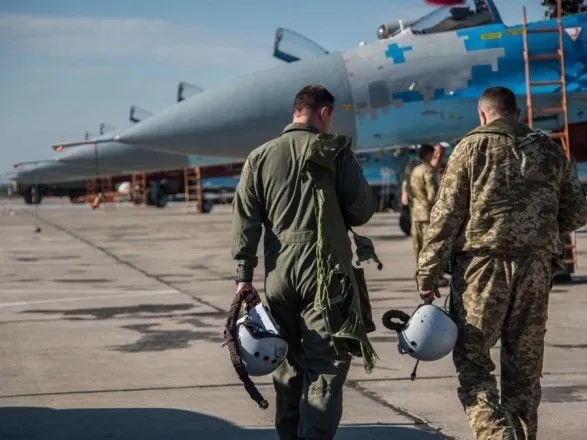 Повітряні сили ЗСУ: противник дещо знизив ракетні обстріли та авіаційну активність довкола українських кордонів