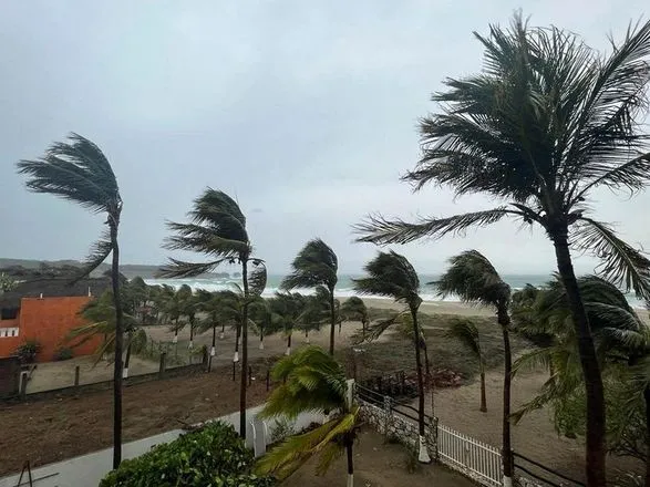 Ураган «Агата» встановив травневий рекорд