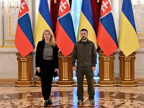 Зеленский встретился с президентом Словакии