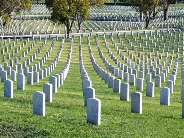 В Украине будет национальное военное мемориальное кладбище
