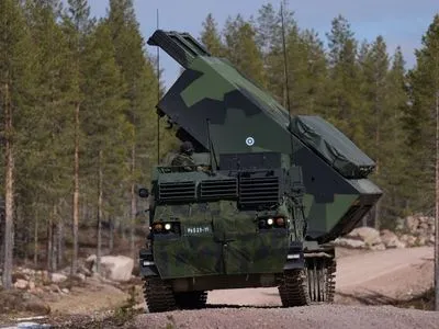В Міноборони Великої Британії підтвердили, що відправлять Україні ракетні системи MLRS