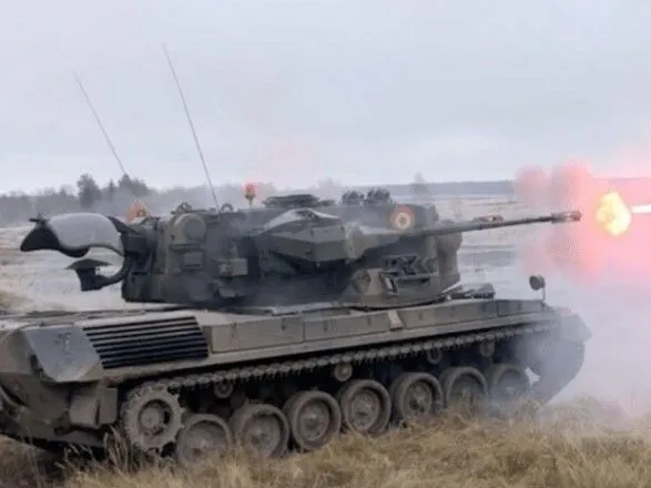 Швейцария не позволила Германии и Дании поставить БТР и боеприпасы к "Gepard" Украине