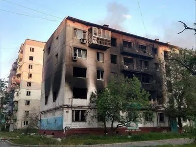 В Лисичанске вражеским артиллерийским снарядом убило женщину - Луганская ОВА