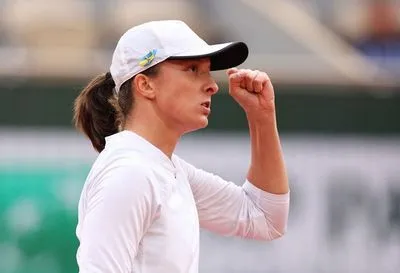 Хочу побажати сил Україні: польська тенісистка після перемоги на "Ролан Гаррос"