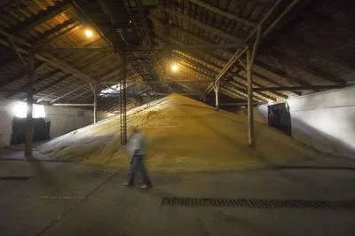 США предупредили 14 стран о попытках рф продавать украденное украинское зерно