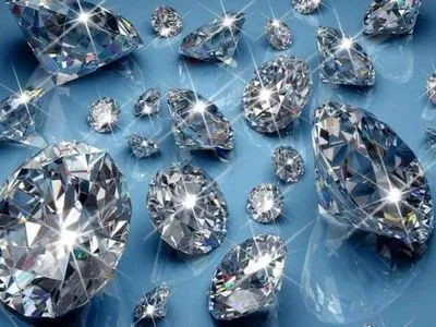 Наслідки санкцій: росія скоротила експорт алмазів до Індії та Європи