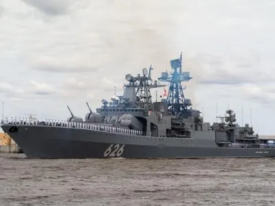 В Черном море находятся российский корабль и подлодка с 12-ю крылатыми ракетами