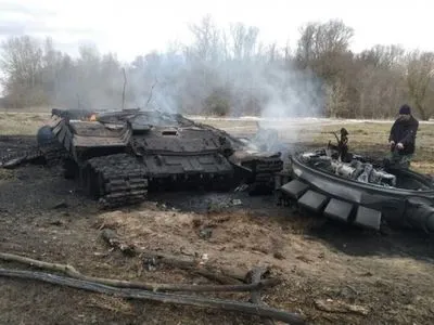 На юге Украины военные уничтожили 59 рашистов и 15 единиц вражеской техники