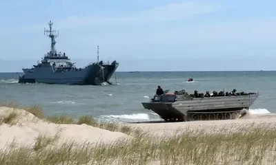россия одновременно с НАТО проводит учения ВМФ в Балтийском море