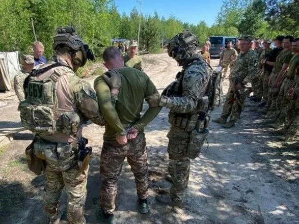 Хотел вступить в ряды ВСУ: в Житомирской области задержали экс-боевика "днр"