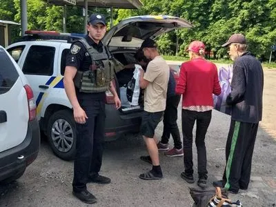 «Тиха» евакуація: на Луганщині врятували 40 людей