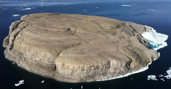 "Війна віскі": Дансько-канадська угода поклала край 49-річній ворожнечі через крихітний арктичний острів