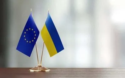 "Не можем сказать "нет": вице-президент Еврокомиссии о статусе кандидата на вступление в ЕС для Украины