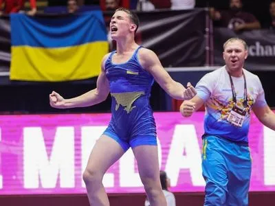 Збірна України завоювала три "бронзи" на початку кадетського чемпіонату Європи-2022 з боротьби