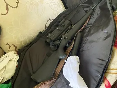 В одной общине в Житомирской области полицейские изъяли до десятка единиц оружия, боеприпасы и наркотики