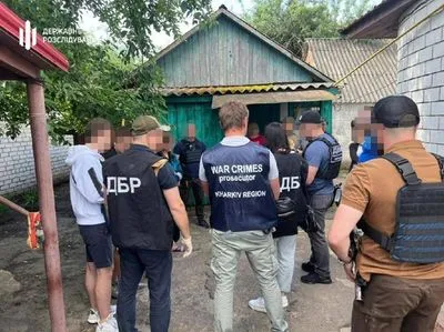 Сотрудничал с рф и агитировал украинцев вступать в ряды оккупантов: бывшего правоохранителя обвиняют в госизмене