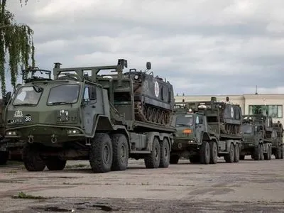 Уже на передовой: Литва передала Украине бронетранспортеры М113