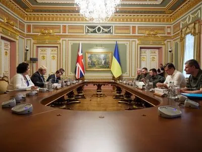 ПВО для Украины и санкции против рф: о чем говорили Зеленский и Джонсон