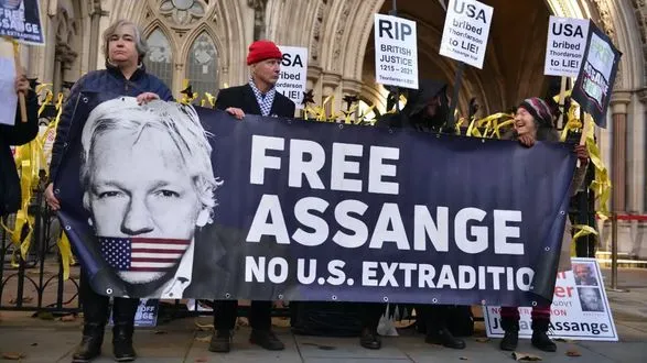 Велика Британія дозволила екстрадицію засновника WikiLeaks Ассанжа до США