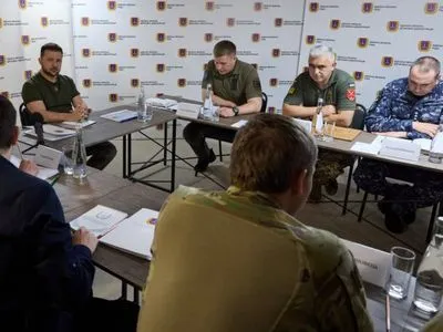 Зеленский собрал совещание в Одессе: говорили об организации коридоров для вывоза зерна