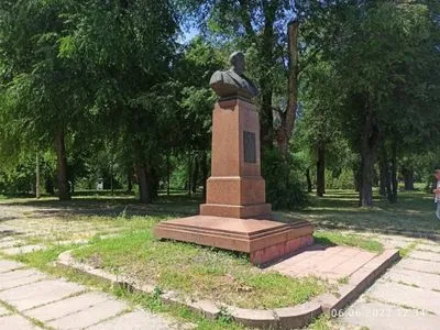 В Днепре демонтируют памятник генерал-майору НКВД Федорову
