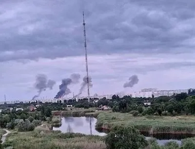 Ворожий удар по Кременчуку: постраждалих немає, на місці працюють рятувальники