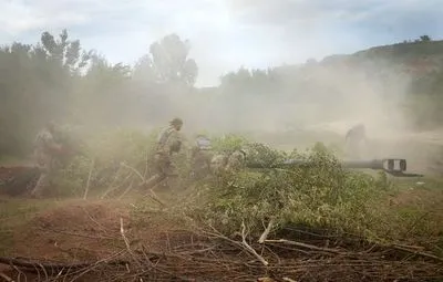 Окупанти били з "Ураганів" в Криворізькому районі: поцілили у поля