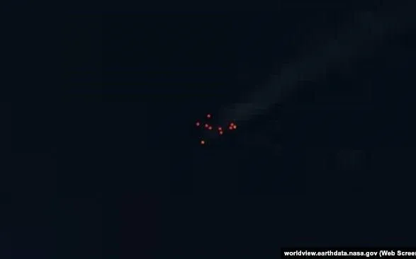 Спутниковые снимки зафиксировали пожар на "вышках Бойко"