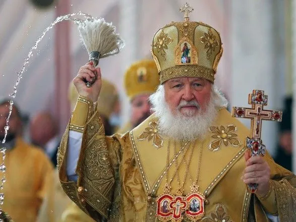 патриарх кирилл упал во время богослужения в Новороссийске