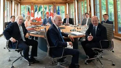Лидеры G7 публично высмеяли путина