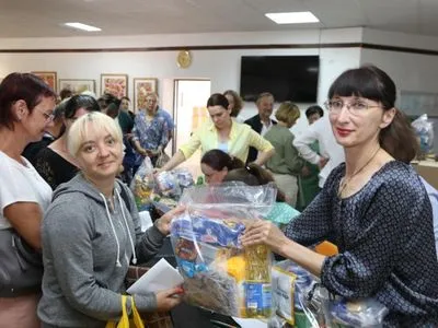 МХП передал продуктовые наборы жителям Днепропетровской области