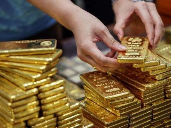 США вводять заборону на імпорт російського золота