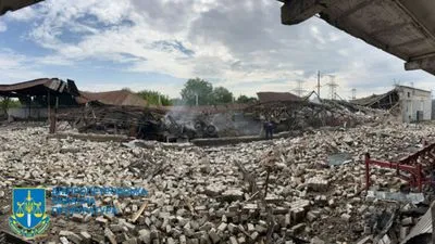 Уничтоженный оккупантами 40-тонный склад зерна в Днепропетровской области: прокуратура начала производство