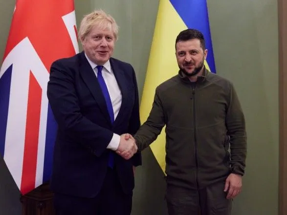 Зеленский поблагодарил Джонсона за миллиард фунтов на помощь Украине
