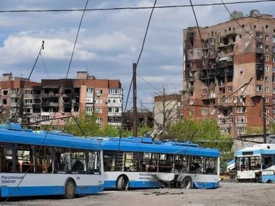В Мариуполе оккупанты уничтожили весь общественный транспорт