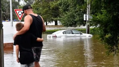 Сильні дощі та повені викликали евакуацію мешканців передмістя Сіднея