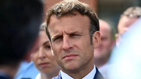 Президент Франції провів перестановки у кабінеті міністрів після поразки на виборах