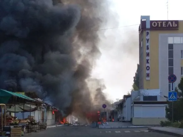В оккупированном Донецке горят объекты железнодорожной инфраструктуры: видео