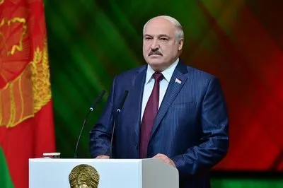 Лукашенко утверждает, что через беларусь начался вывоз украинского зерна