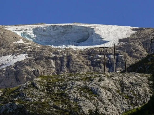 В Италии альпийская лавина унесла жизни 7 человек, еще 13 пропали без вести
