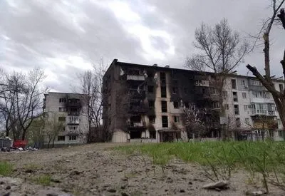 Терор на Луганщині: у Кремінній рашисти розстрілюють людей посеред вулиць