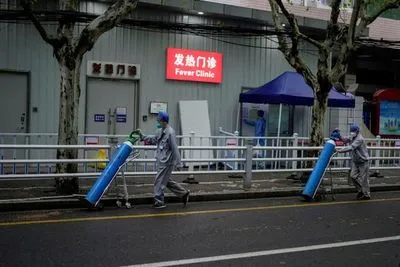 Китай заблокував місто з населенням 320 000 осіб через один випадок Covid