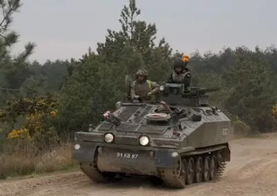 Як українські військові бронетехніку опановували: Міноборони Великої Британії показало відео