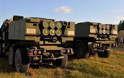 Украина ведет переговоры с США о поставках дальнобойных ракет для HIMARS