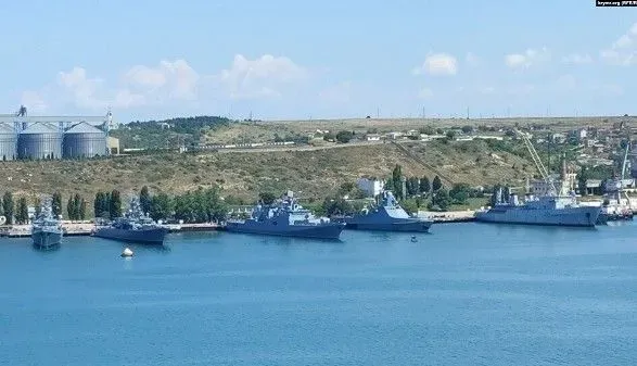 У бухтах Севастополя знаходяться чотири із тринадцяти російських кораблів-носіїв "Калібрів" - ЗМІ