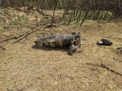 Повітряні Сили показали уламки ракет, які збили поблизу Вінниці
