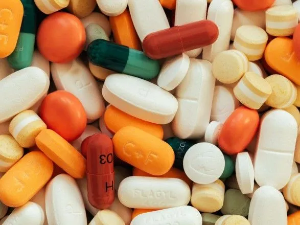 В Мариуполе острая нехватка медикаментов: жители вынуждены покупать лекарства "с рук"