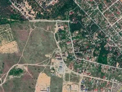 Новые спутниковые снимки показывают расширение кладбища в Мариуполе