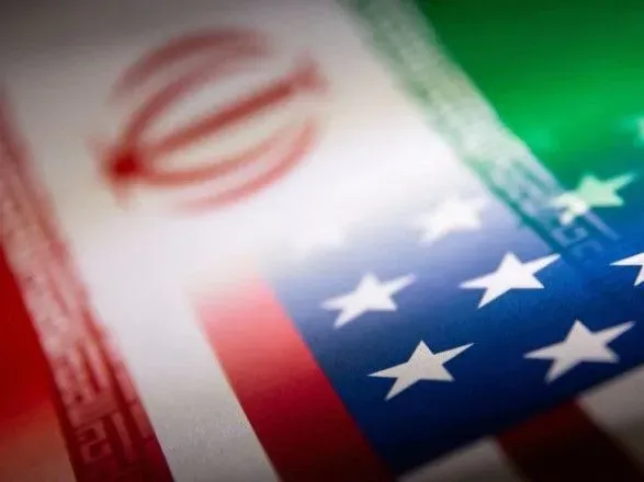 Иран ввел санкции против еще 61 американца